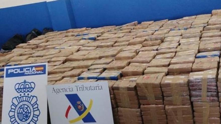 Detenidos seis narcos en Cehegín tras confiscar 1.200 kilos de cocaína oculta dentro de rocas
