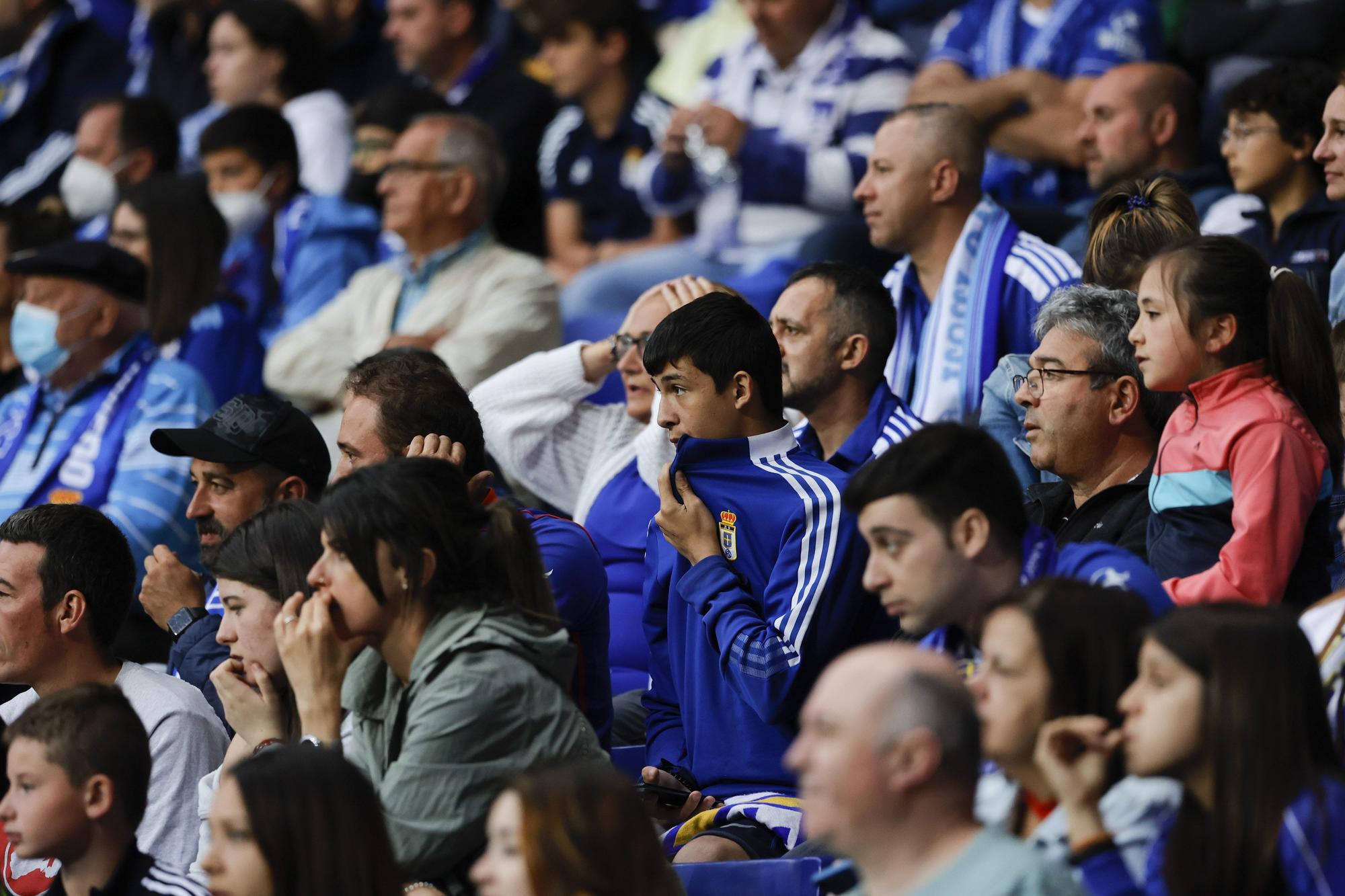 El partido del Oviedo ante el Ibiza, en imágenes