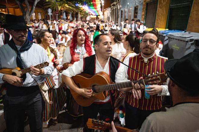 Baile de Magos de las Fiestas de Mayo 2026