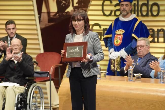 Entrega de Honores y Distinciones del Cabildo de ...