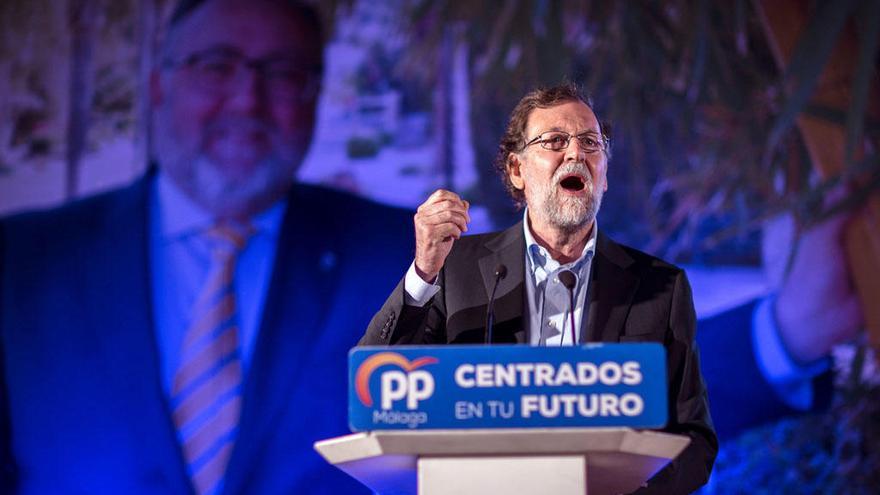 Rajoy, durante su intervención en el acto del PP en Alhaurín de la Torre.