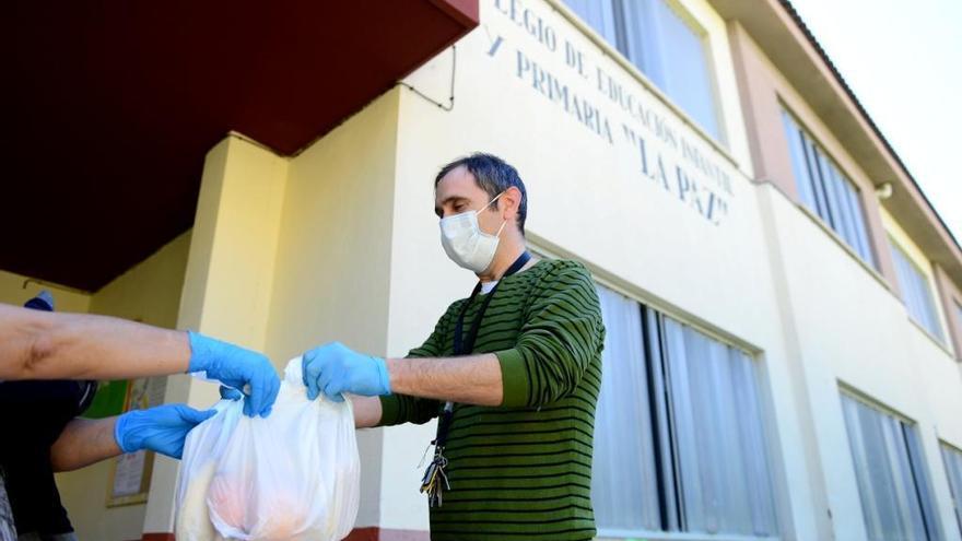 Plasencia abre los colegios de La Paz y San Miguel para las familias con beca de comedor