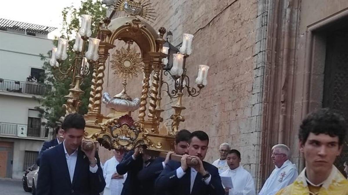 La Octava del Corpus volvió a las calles de Sagunt