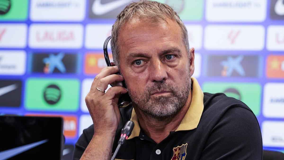 Hansi Flick, el entrenador del Barça, en la rueda de prensa previa al duelo con el Rayo en Vallecas.