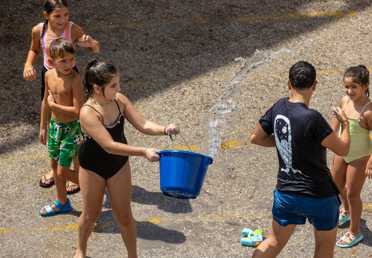 Las imágenes de la banyà de las fiestas de San Roque
