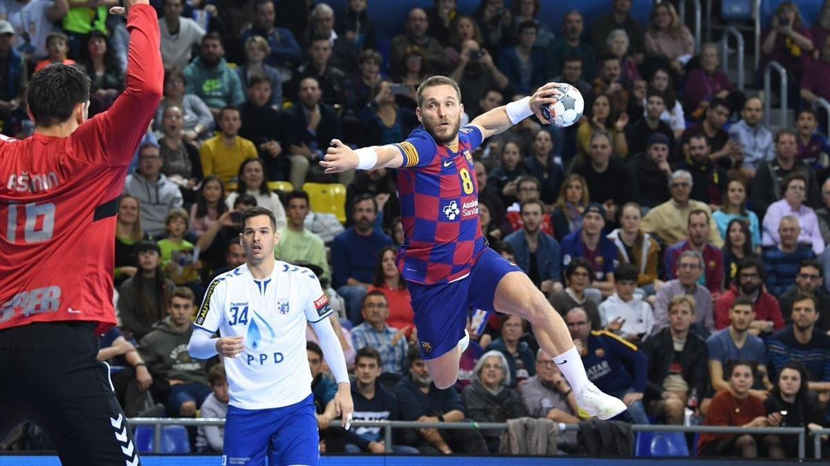 jmexposito52310561 fcb bar a handbol    prvo zagreb   bar a  champions de balon200215212535