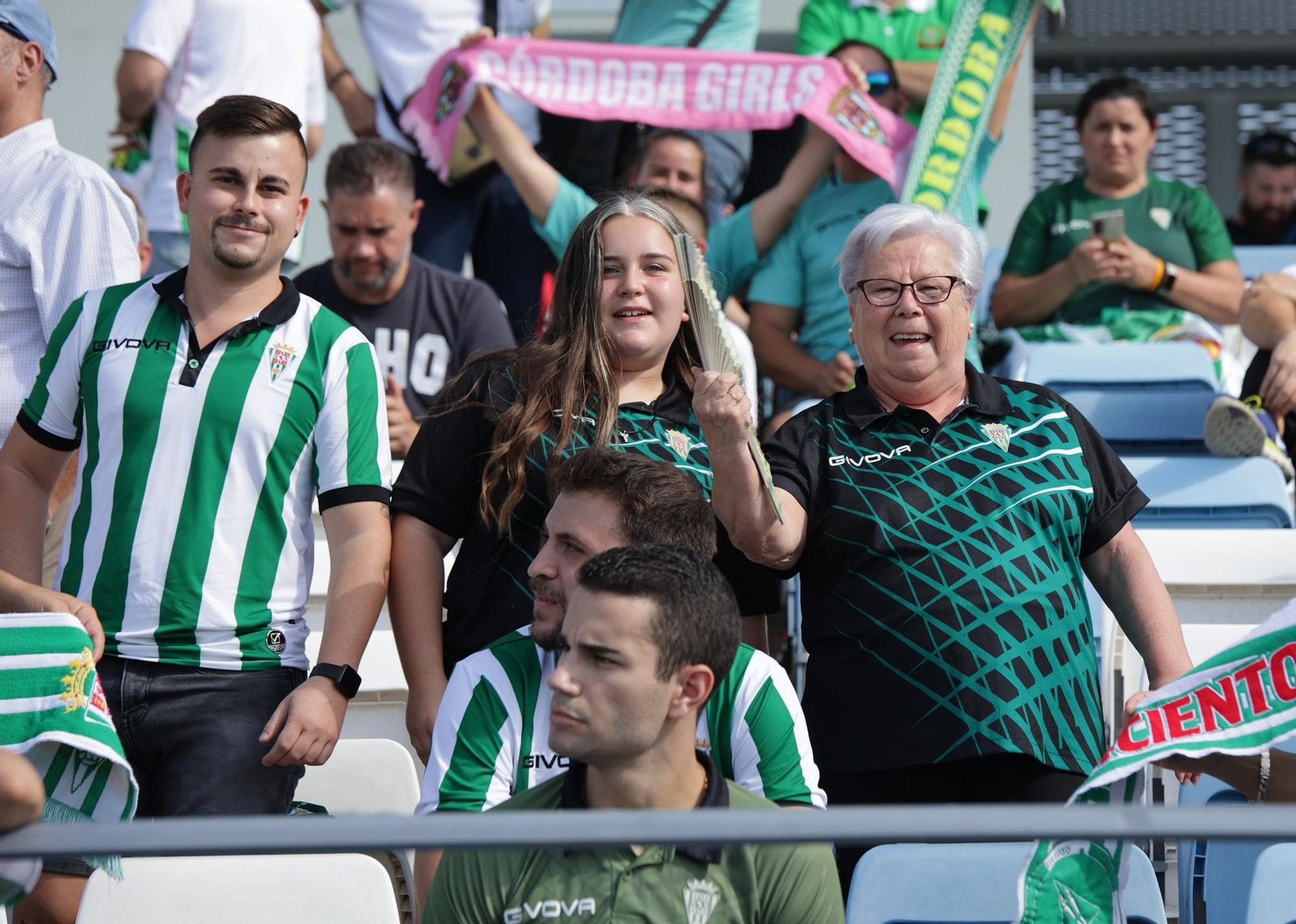 Los aficionados en el Real Madrid Castilla.Córdoba CF