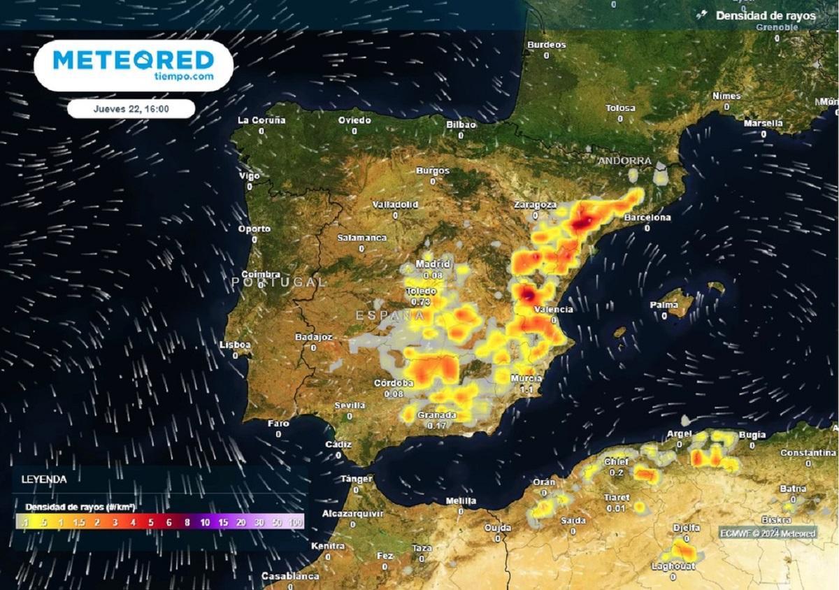 Previsión de caída de rayos para mañana jueves, según los expertos de Meteored.