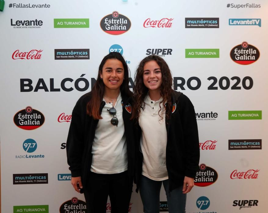 Las guerreras de Teika en el SUPER balcón fallero