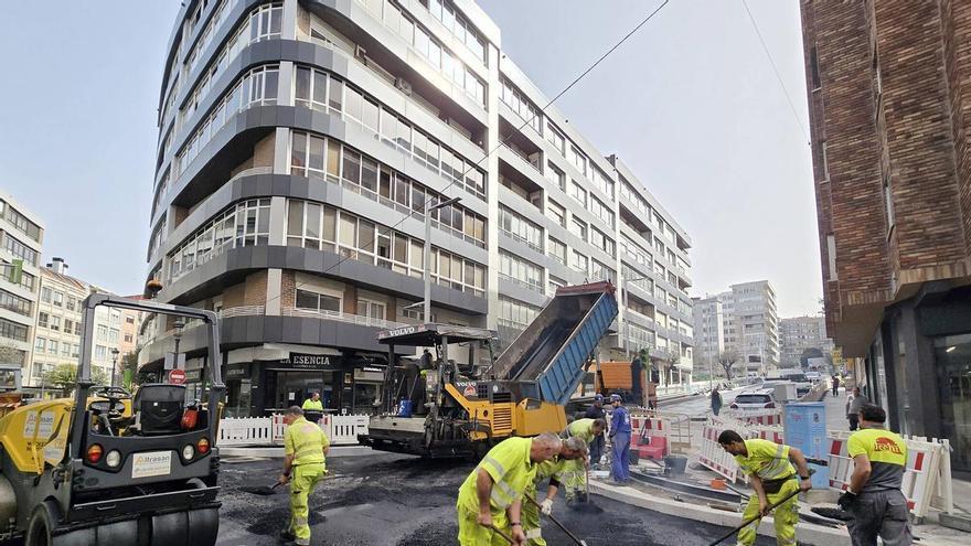 El Concello de Vigo garantiza otros cinco millones anuales hasta 2030 para reforzar el mantenimiento de calles y espacios públicos