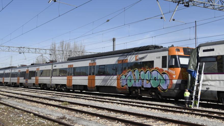 Vagons d&#039;un dels trens accidentats, a l&#039;estació de Sant Vicenç.