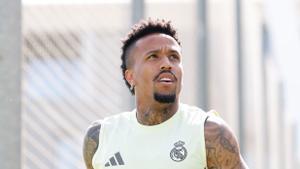 Éder Militao, durante un entrenamiento con el Real Madrid