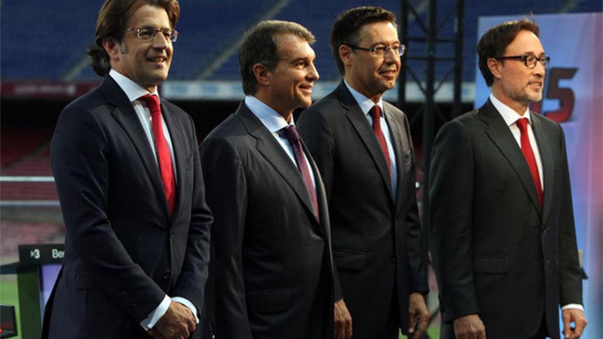 De izquierda a derecha: Toni Freixa, Joan Laporta, Josep Maria Bartomeu y Agustí Benedito en el arranque del debate de TV3 de cara a las elecciones del FC Barcelona 2015