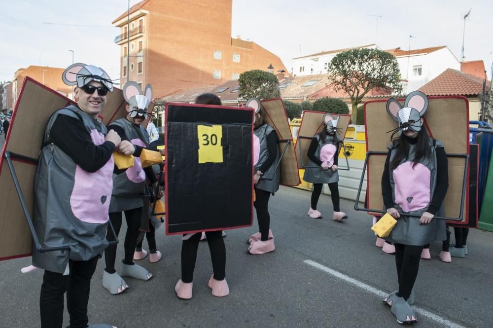 El desfile de Carnaval de Benavente, en imágenes