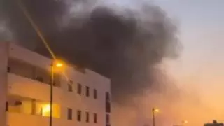 Dos incendios casi simultáneos movilizan a los Bomberos en el centro de Ibiza