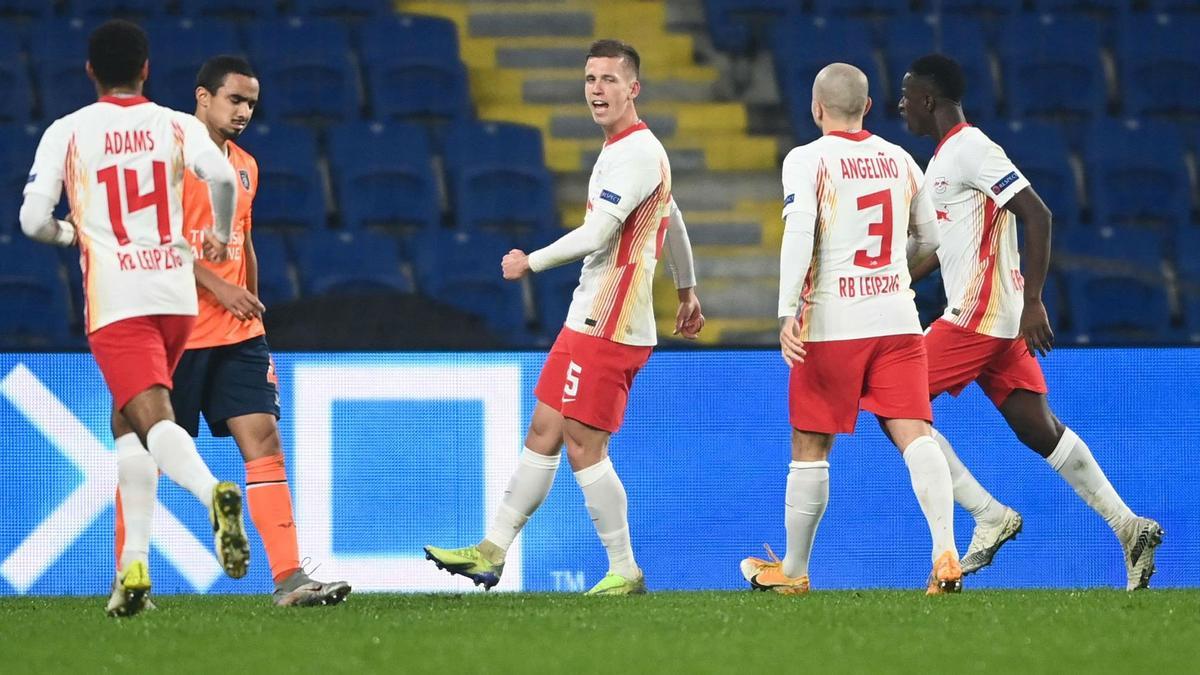 Gran quiebro y golazo de Dani Olmo