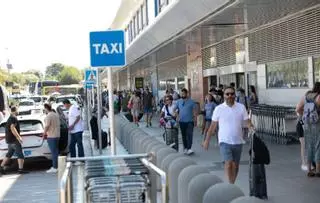 Los taxistas de Ibiza piden al Govern que les tenga «más en cuenta»