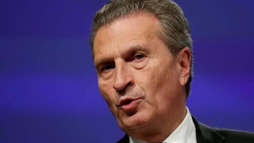 El comissari Oettinger va causar una forta polèmica.