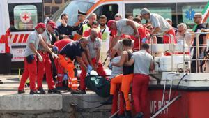 Almenys un mort i sis desapareguts en el naufragi d’un veler a Sicília