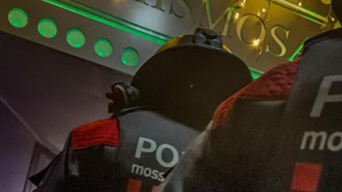 Macrobatida policial en la discoteca  La Chismosa de Reus