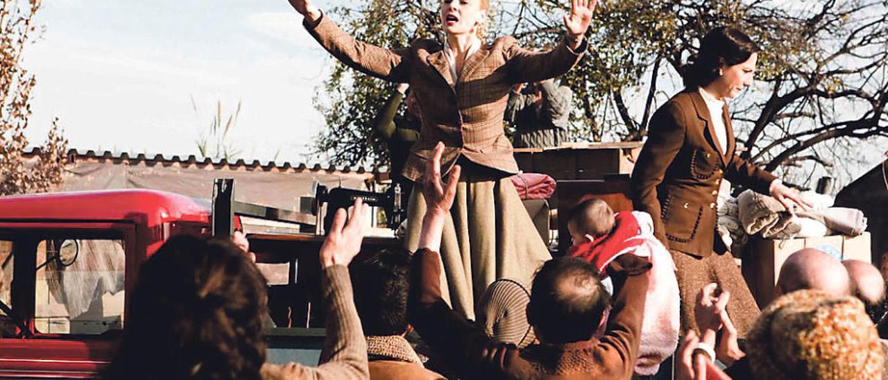 Julieta Cardinali como Eva Perón en ´Carta a Eva´.