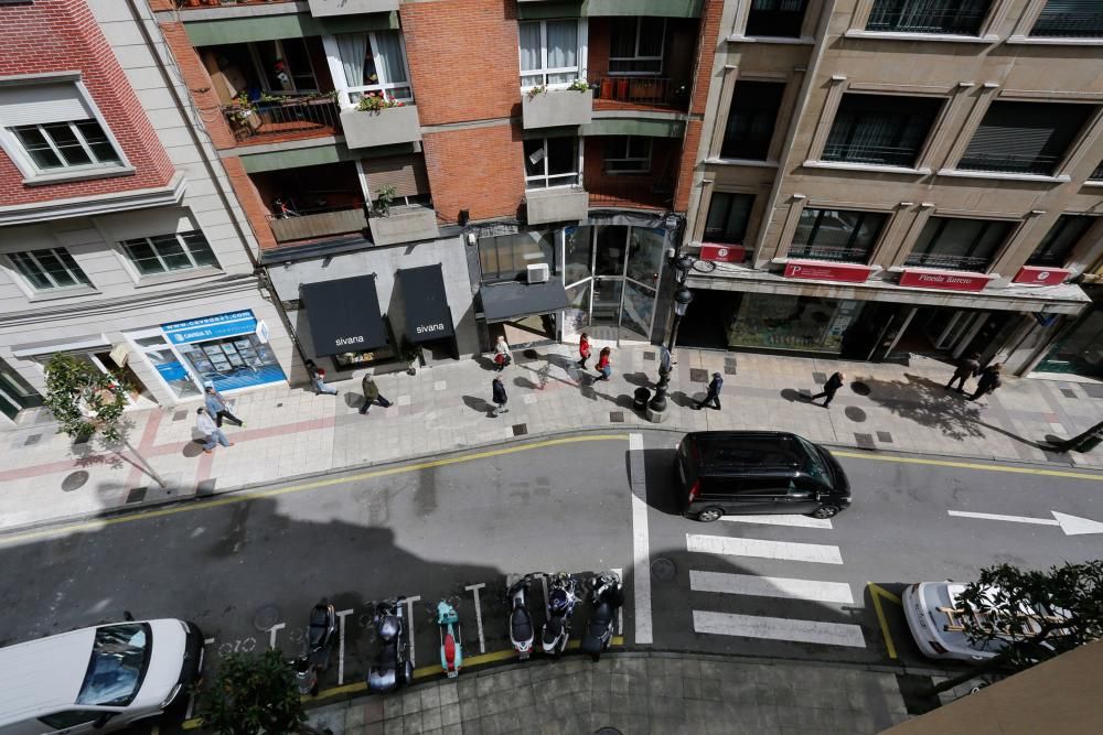 Reabre la calle Melquíades Álvarez de Oviedo