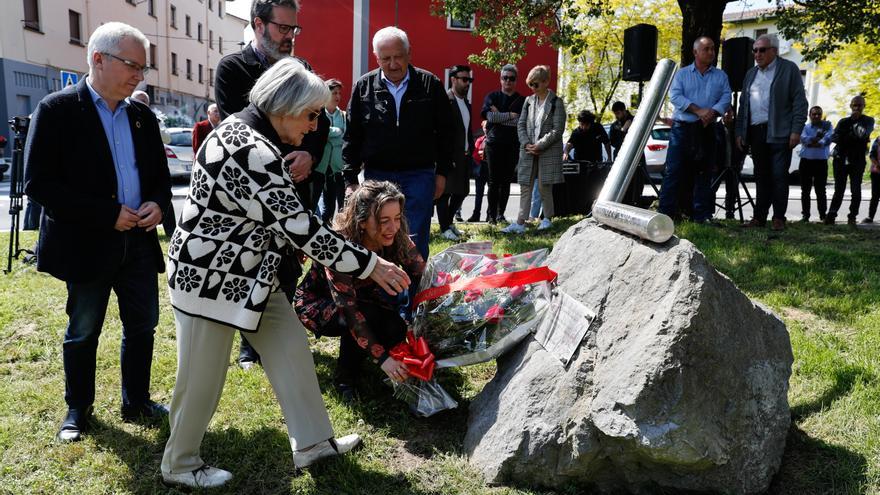 Los socialistas vascos rinden homenaje a López de Lacalle en el 22º aniversario de su asesinato