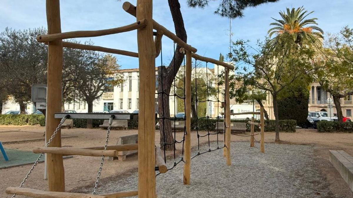 Un dels parcs infantils que s'han renovat.