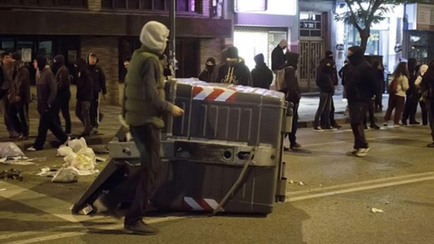 Segunda noche de disturbios en el barrio de Gamonal de Burgos