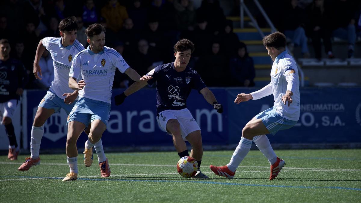 Reparto de puntos en el derbi aragonés entre el Utebo y el Deportivo Aragón.