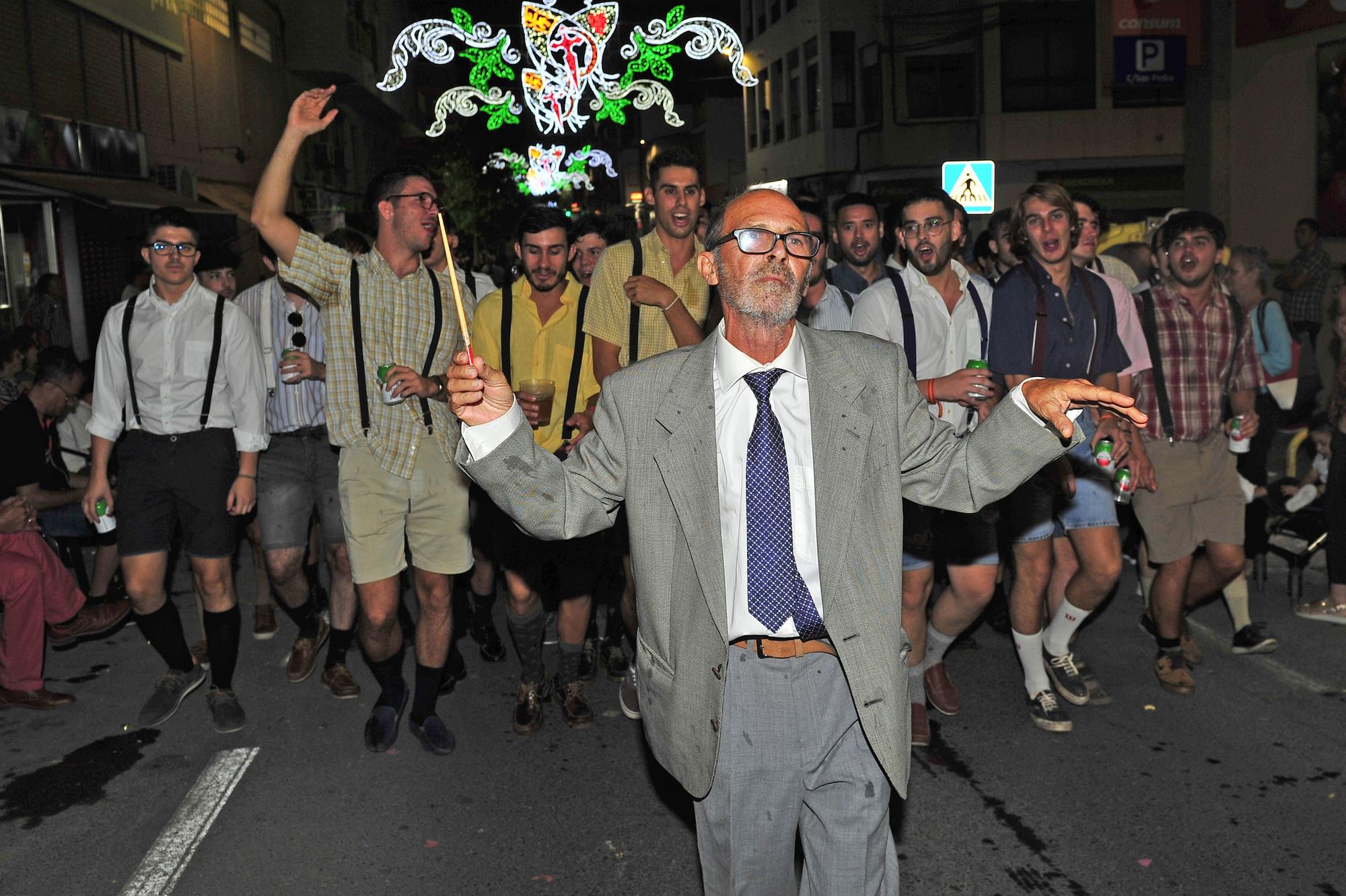 Desfile de humor de Moros y Cristianos de Crevillent