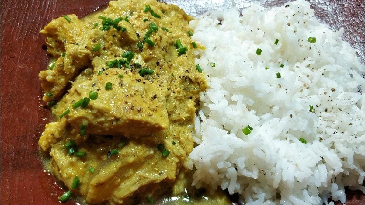 Curri de pollo (con alternativas): foto hecha en la cocina de casa.