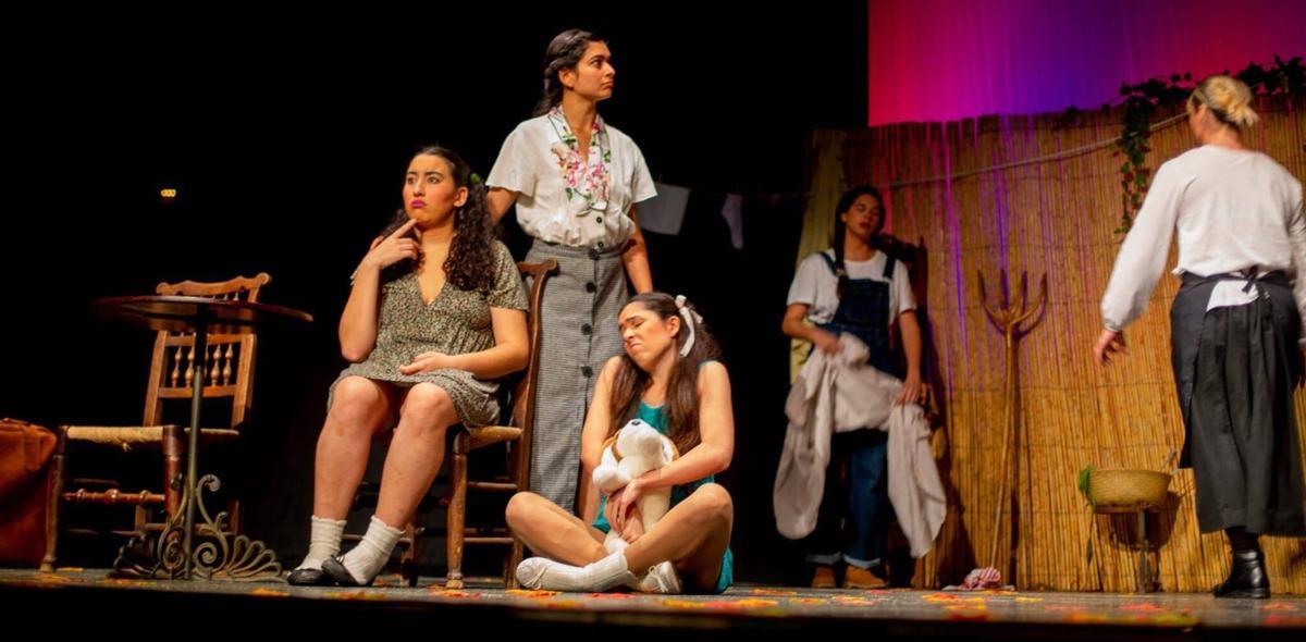 «Vàrem començar a assajar les primeres obres de teatre a ca meua»