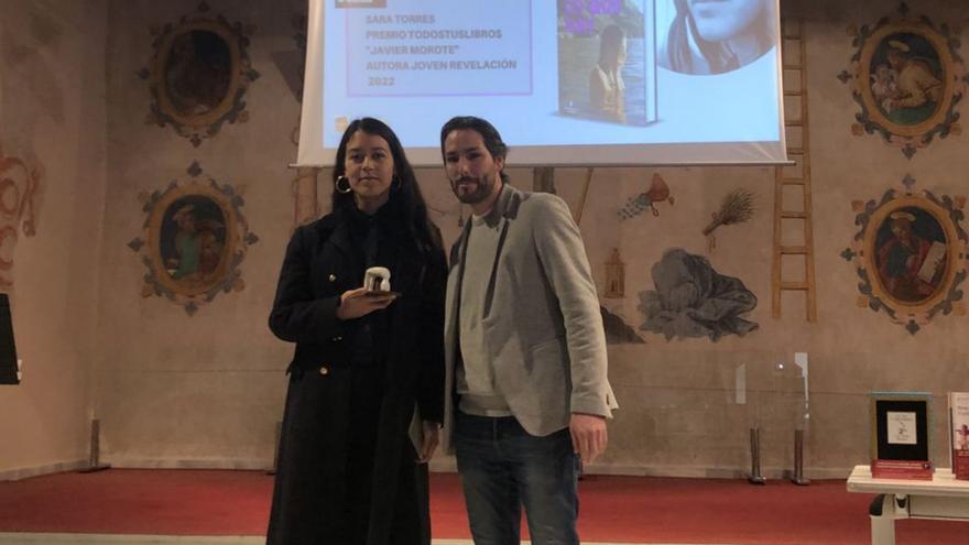 Sara Torres recibe el premio de los libreros como autora revelación