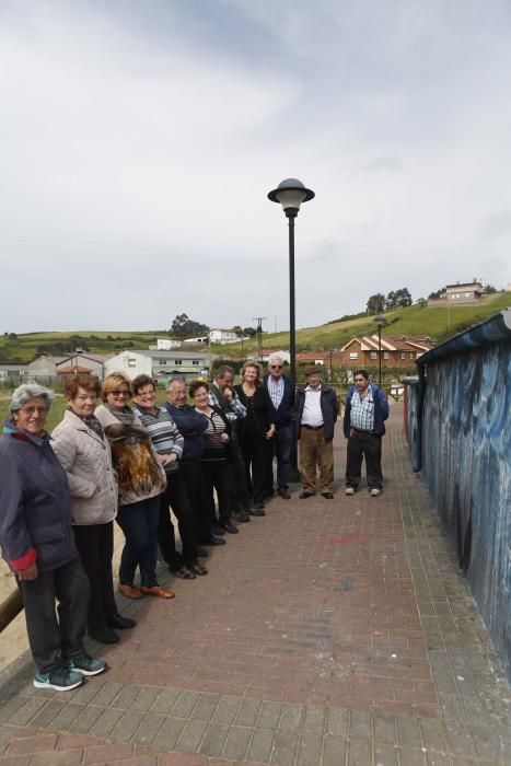 El nuevo mural que decora la fachada marítima de Zeluán.