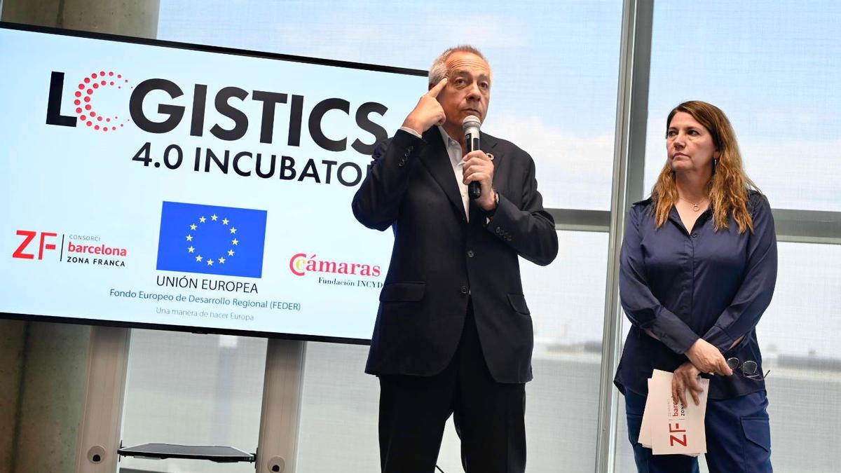 Pere Navarro y Blanca Sorigué, en la presentación de Logistics 4.0 Incubator, del Consorci de la Zona Franca.