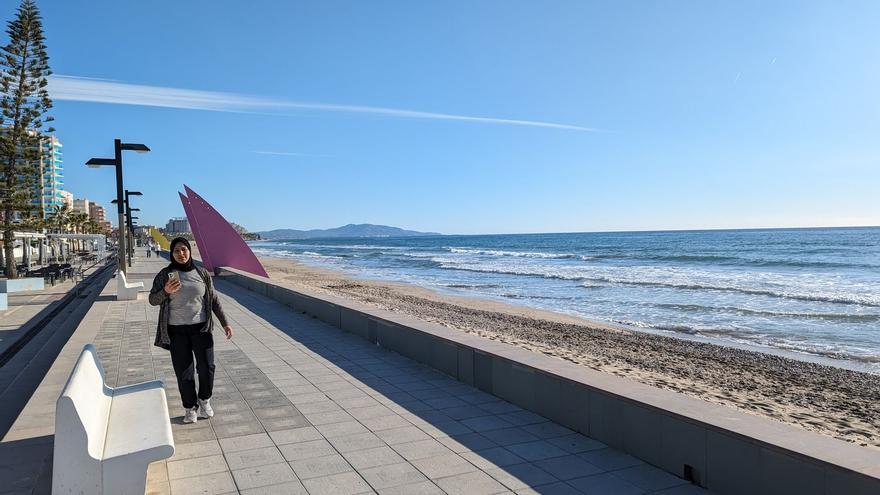 Orpesa inicia los trasvases de arena a las playas de Morro de Gos y les Amplàries