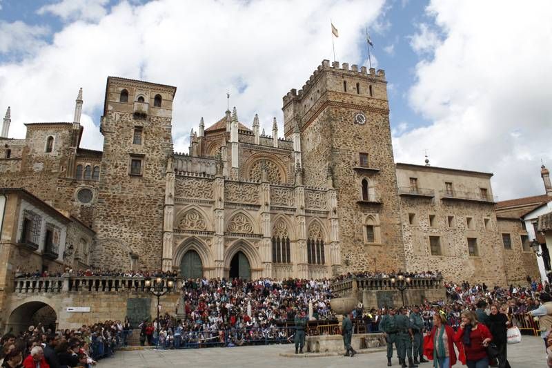 Día de la Hispanidad: marcha ecuestre y celebración religiosa en Guadalupe