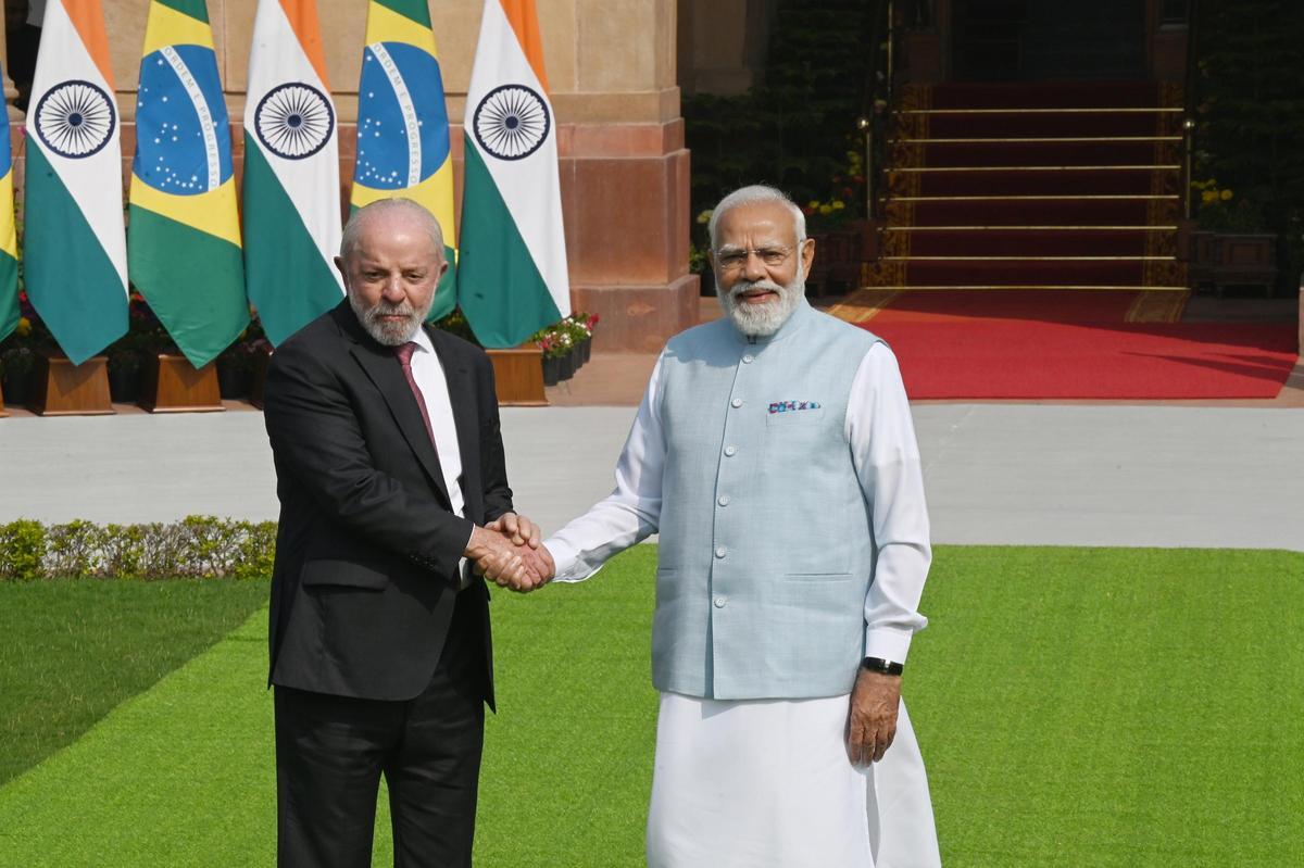 El presidente de Brasil, Luiz Inácio Lula da Silva, y el presidente de India, Narendra Modi (archivo).