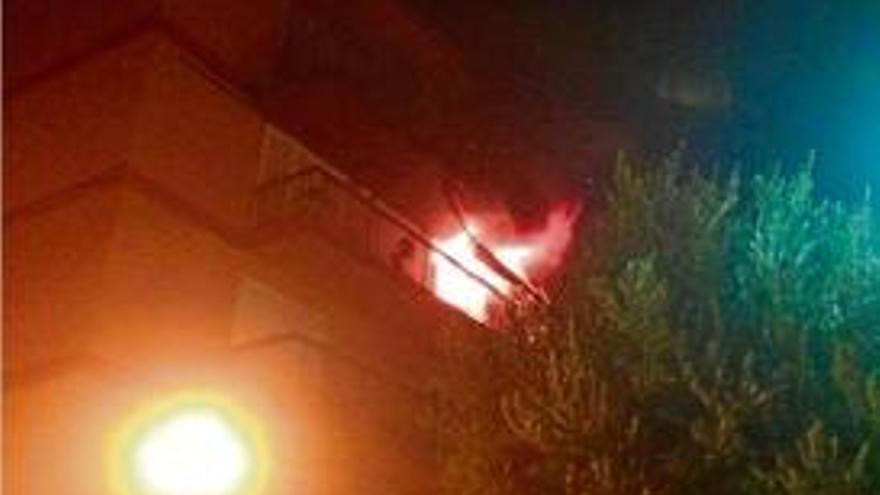 Una estufa provoca una incendi a Lloret