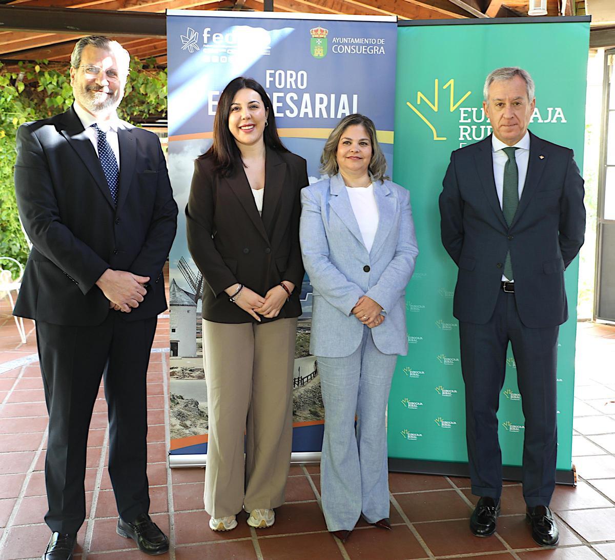 Foto de familia de la Jornada en Consuegra 'IA y Plan de Marketing para empresas'.