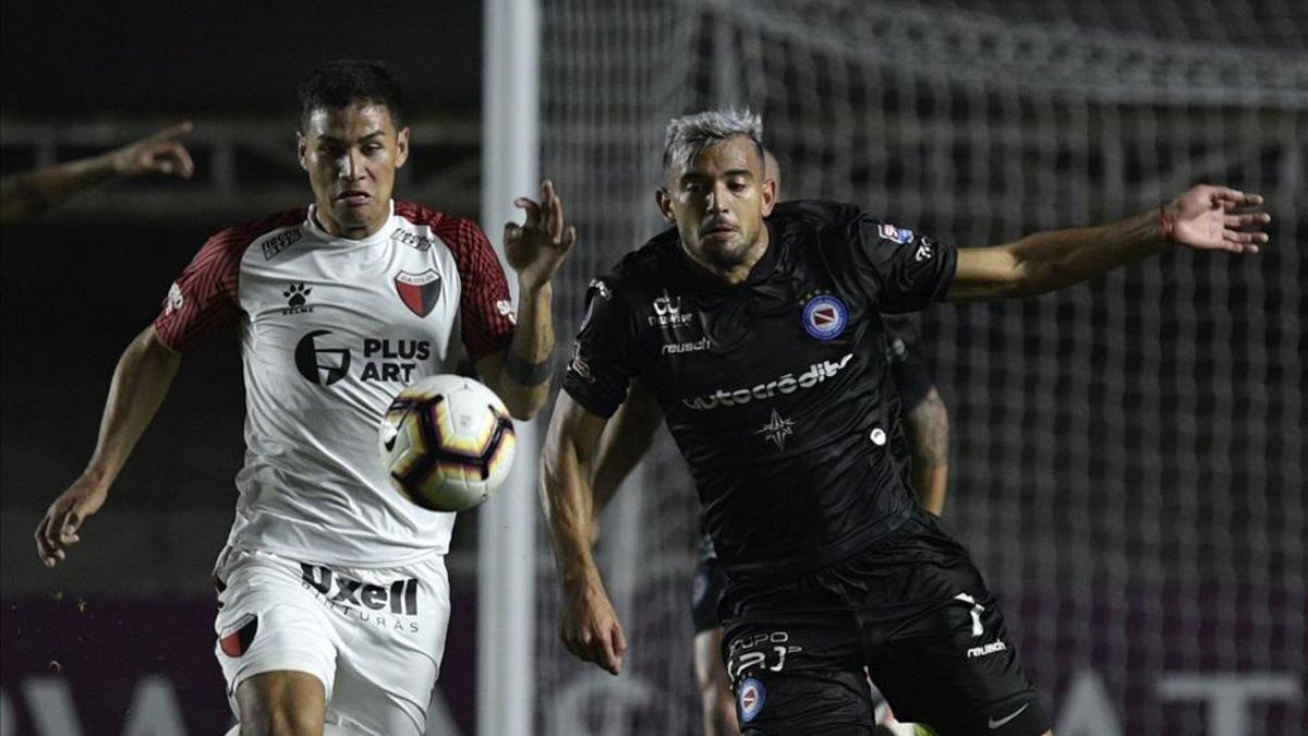 Colón espera rival en cuartos de final de la Copa Sudamericana