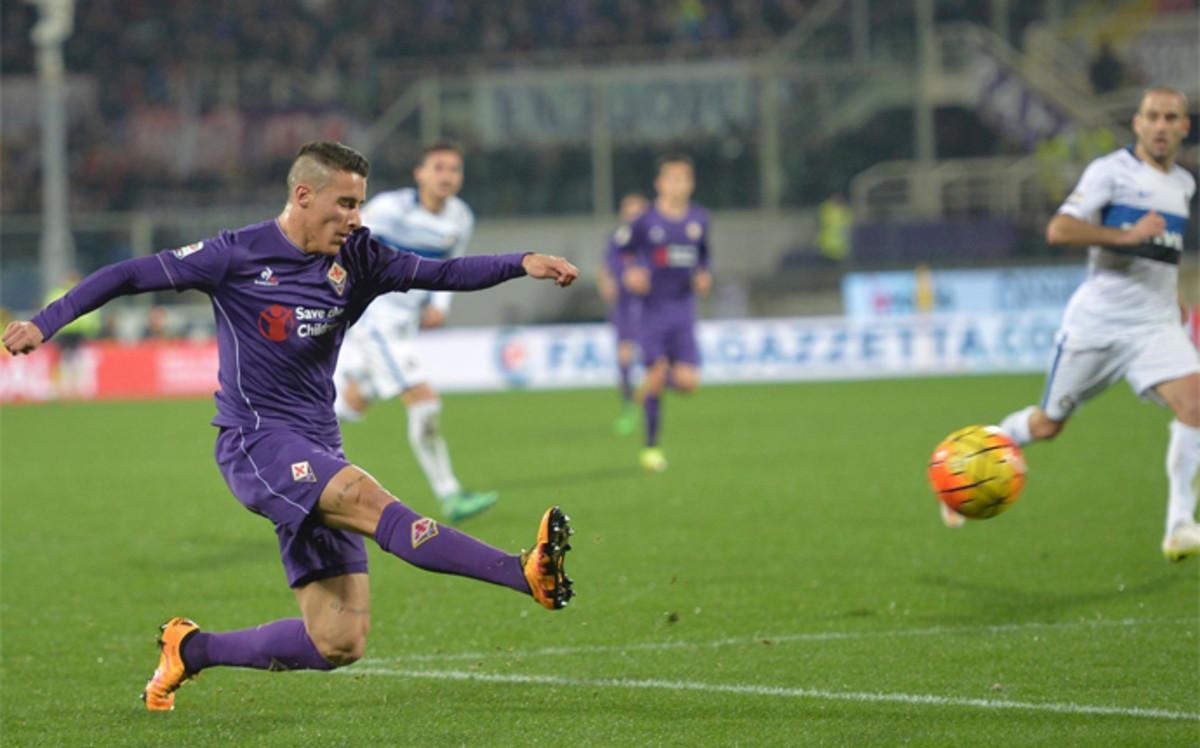 Cristian Tello llegó a la Fiorentina en el mercado de invierno y en el de verano puede recalar en el Liverpool