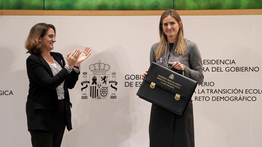 Teresa Ribera entrega la cartera a la nueva ministra para la Transición Ecológica