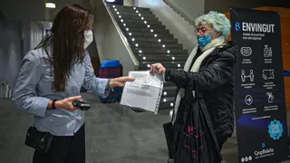 Los expertos defienden el pasaporte covid para evitar medidas más severas