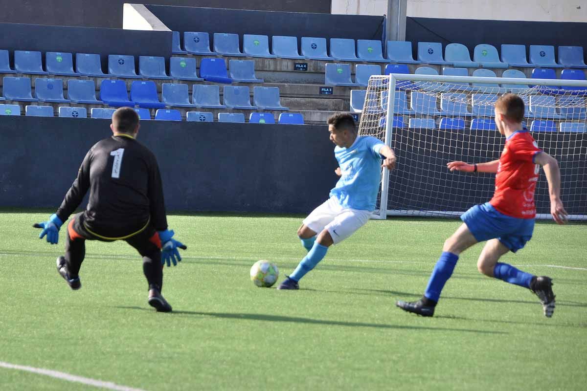 Imágenes de la jornada de fútbol base (17/18 abril)