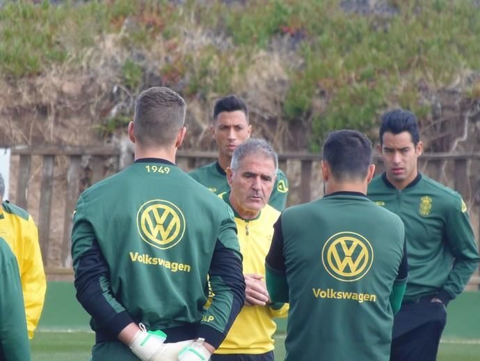 Fotos del entrenamiento de la UD Las Palmas en El Saler (24/01/2019)