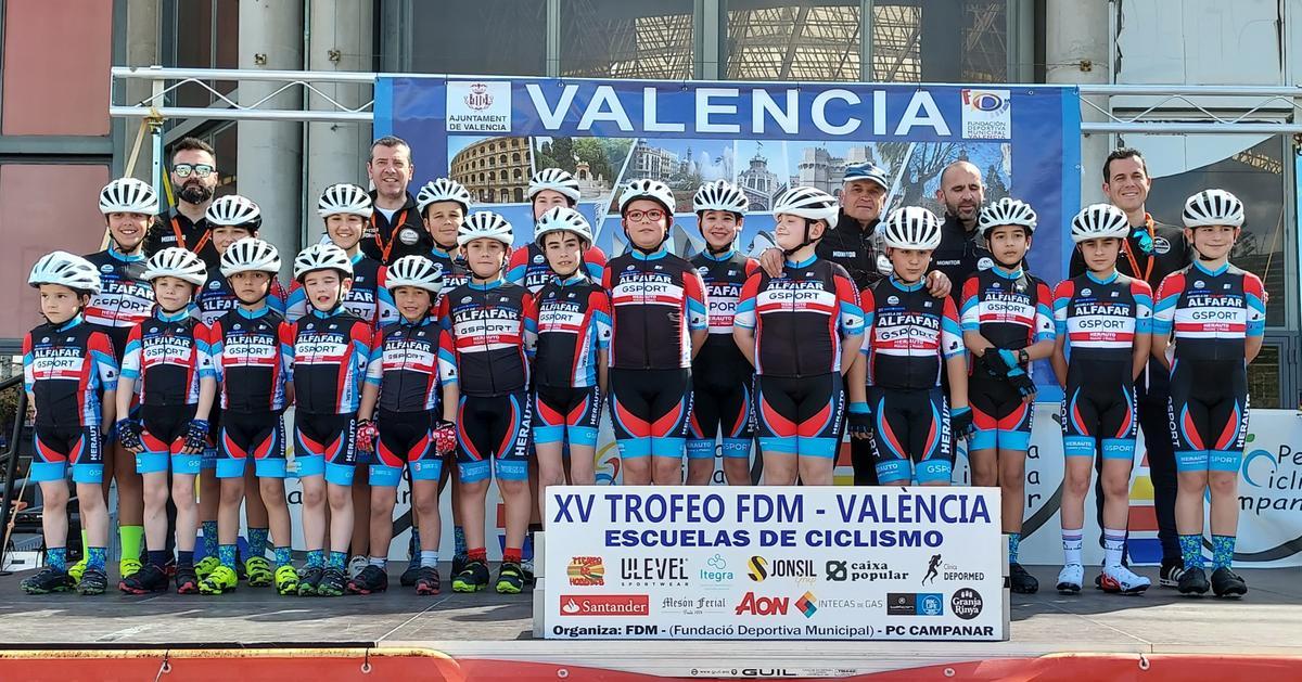 a prueba puntuable para los Juegos Deportivos de la Comunitat Valenciana alcanzó un éxito de participación una vez más con la presencia de 27 escuelas de Ciclismo.