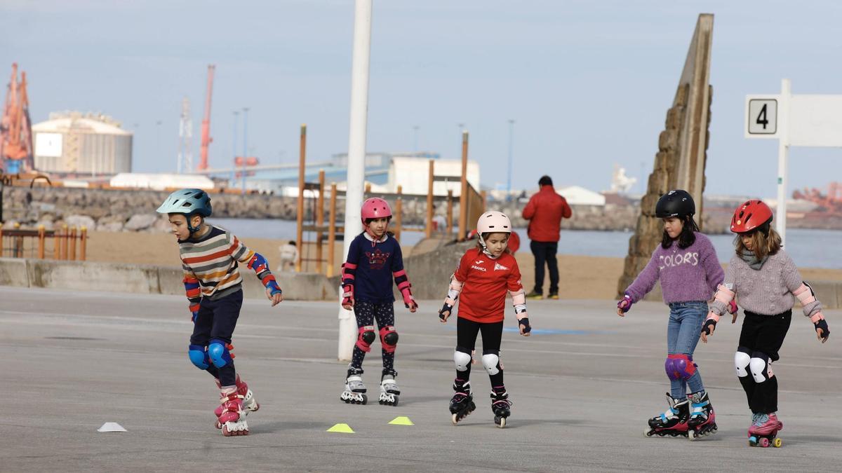 El inicio de la campaña de patinaje en la calle, en imágenes.