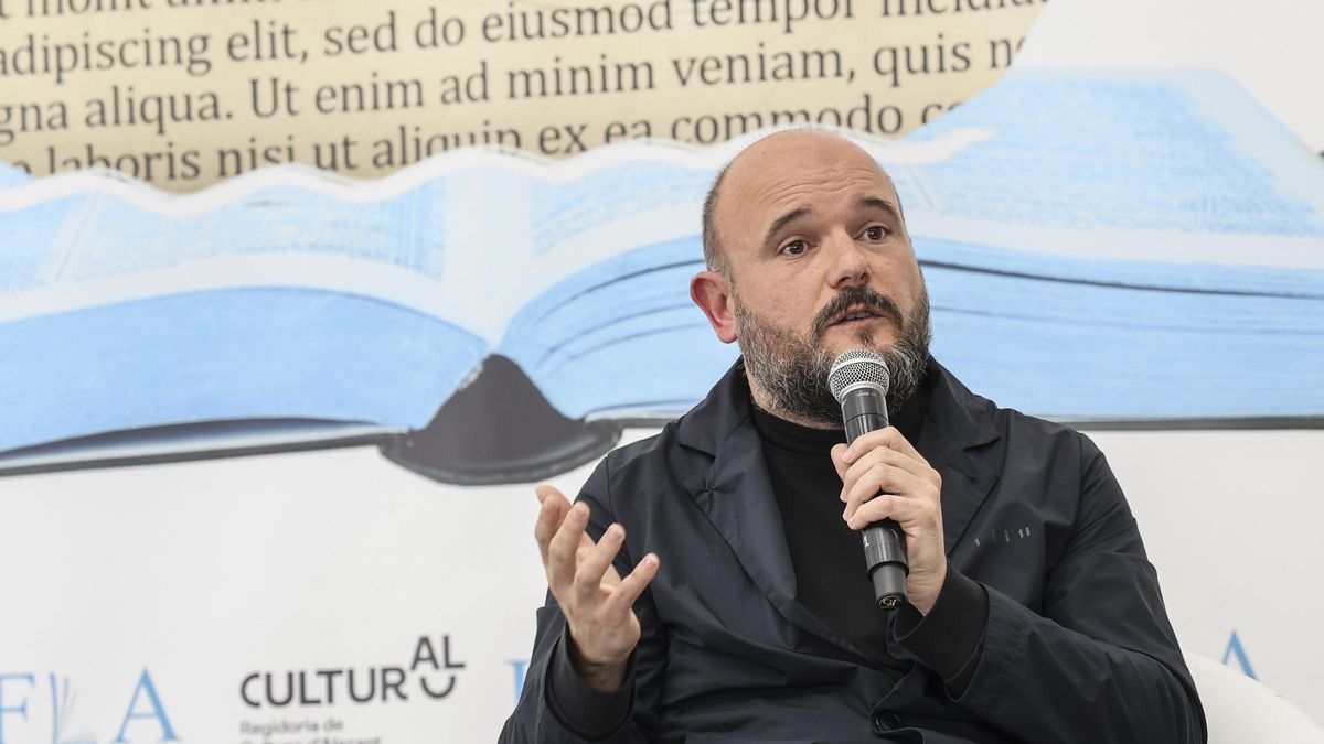 Niño de Elche ha sido el encargado de inaugurar la Feria del Libro de Alicante